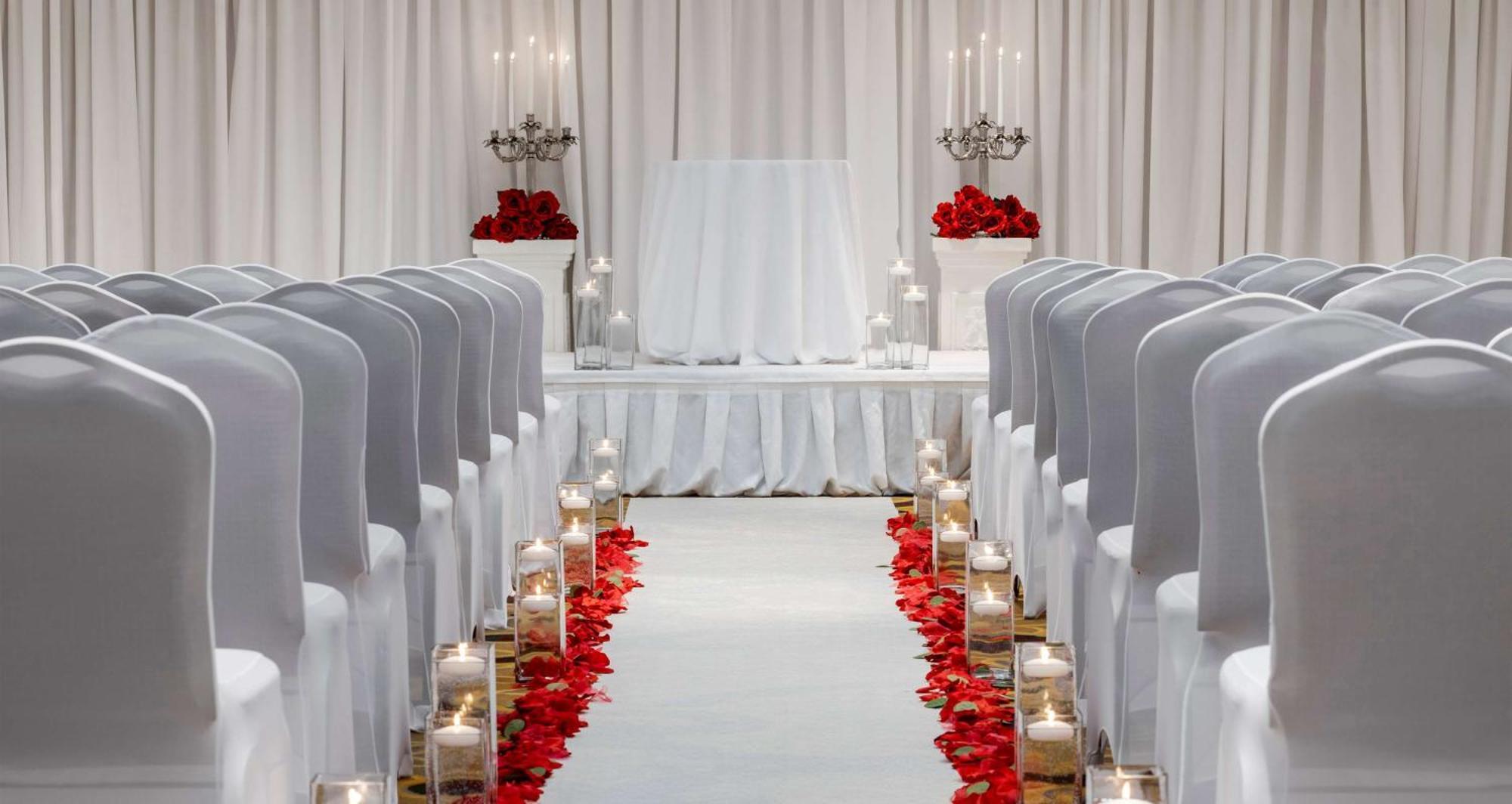 Hilton Indianapolis Hotel & Suites Bagian luar foto
