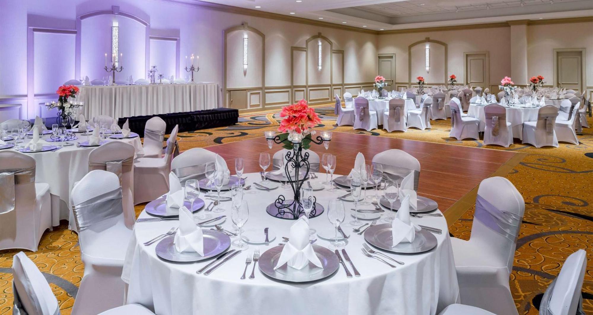 Hilton Indianapolis Hotel & Suites Bagian luar foto