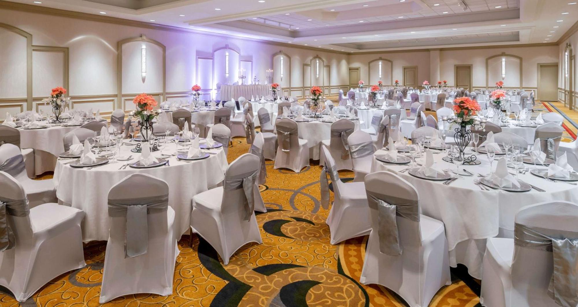 Hilton Indianapolis Hotel & Suites Bagian luar foto
