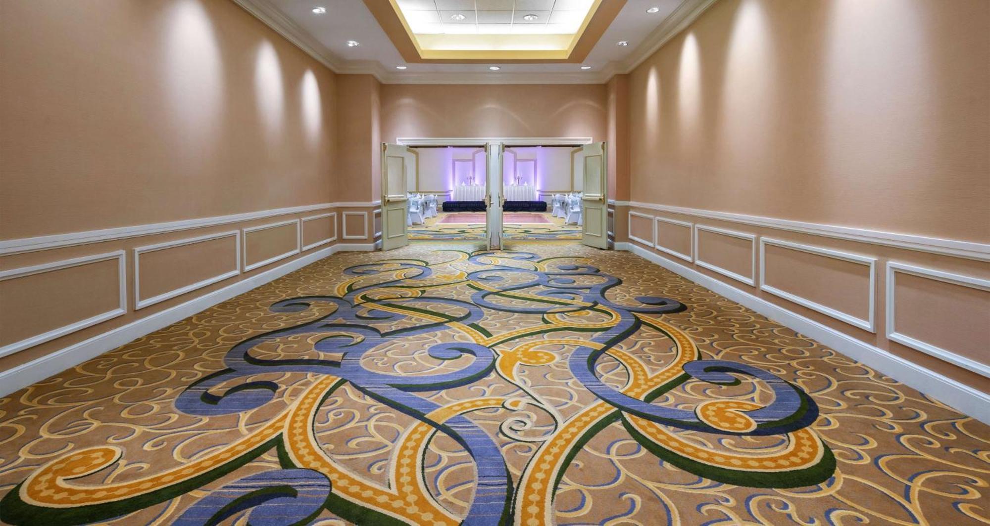 Hilton Indianapolis Hotel & Suites Bagian luar foto