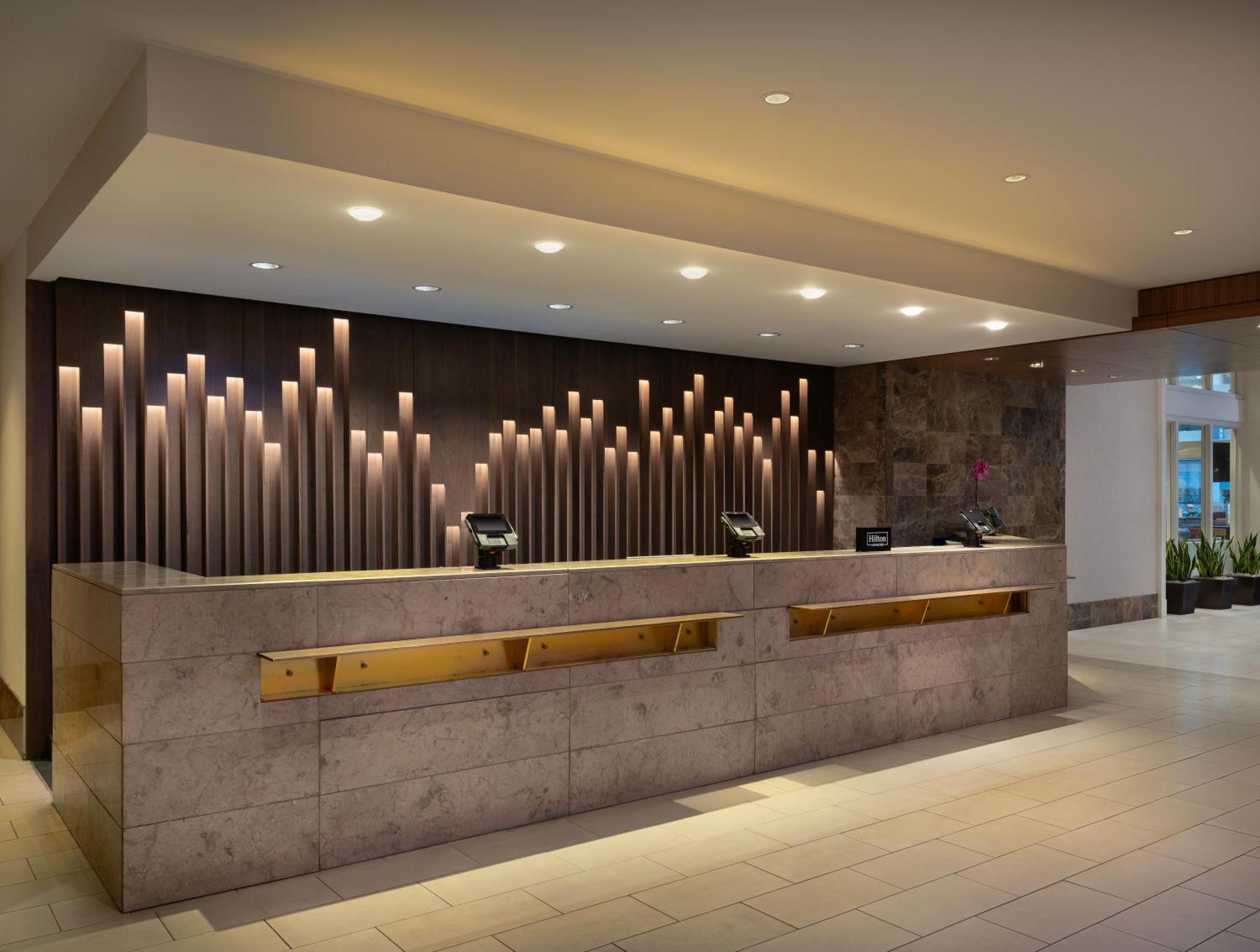 Hilton Indianapolis Hotel & Suites Bagian luar foto